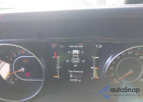 2021 Jeep Wrangler Unlimited Sahara Altitude 4X4 z USA, uszkodzony, nr VIN 1C4HJXEG9MW522241